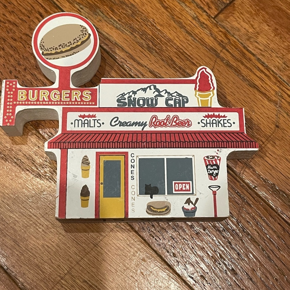 Vintage The Cat’s Meow Village Route 66 Snow Cap Seligman Arizona 1998
